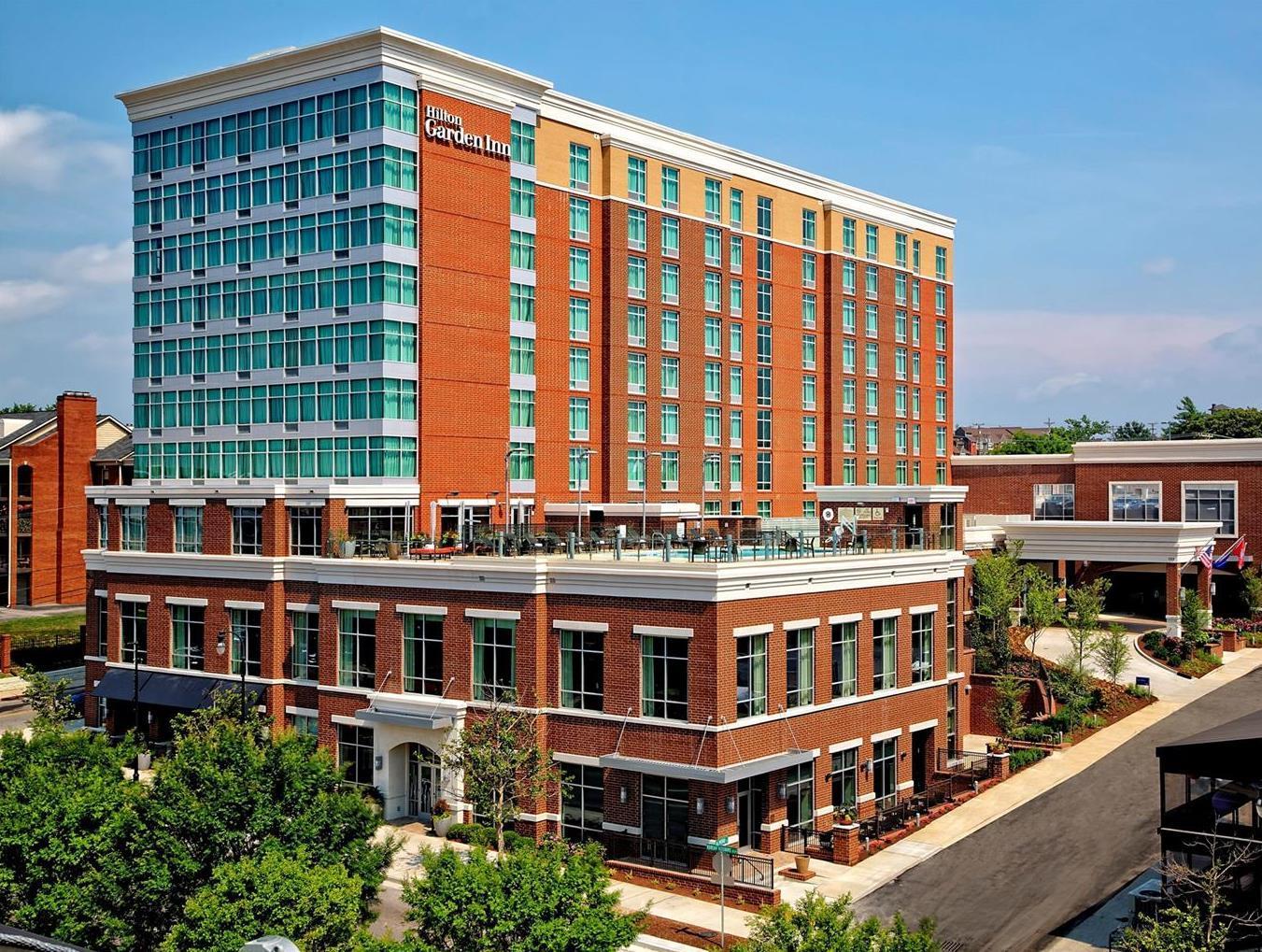 Hilton Garden Inn Nashville Downtown/Convention Center Exterior photo