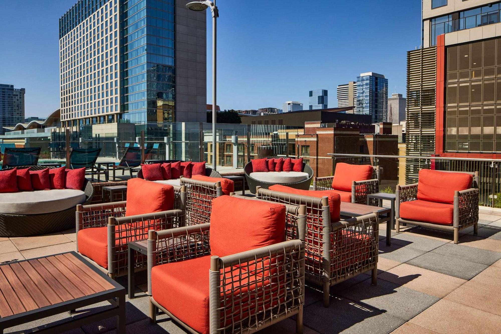 Hilton Garden Inn Nashville Downtown/Convention Center Exterior photo