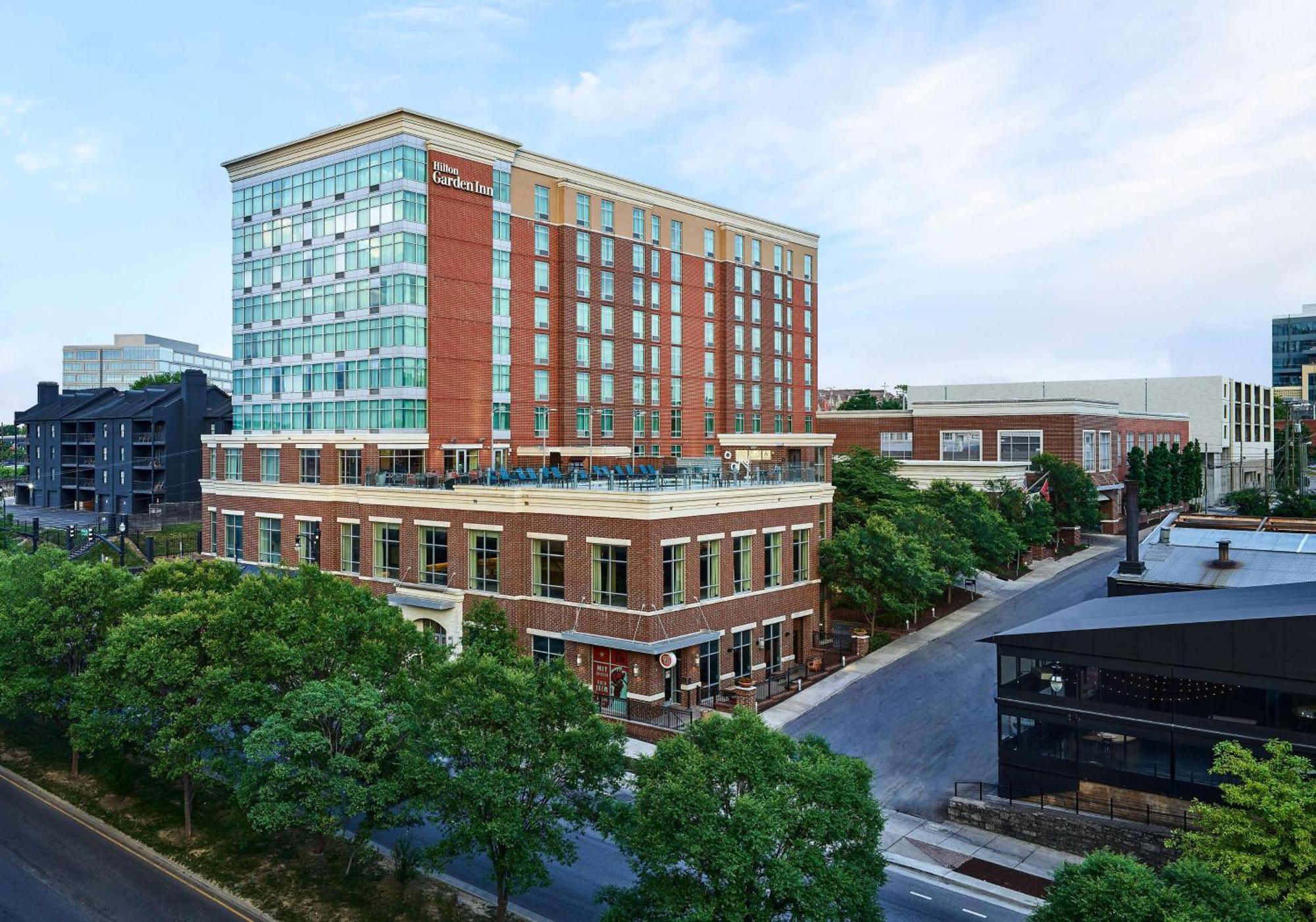 Hilton Garden Inn Nashville Downtown/Convention Center Exterior photo